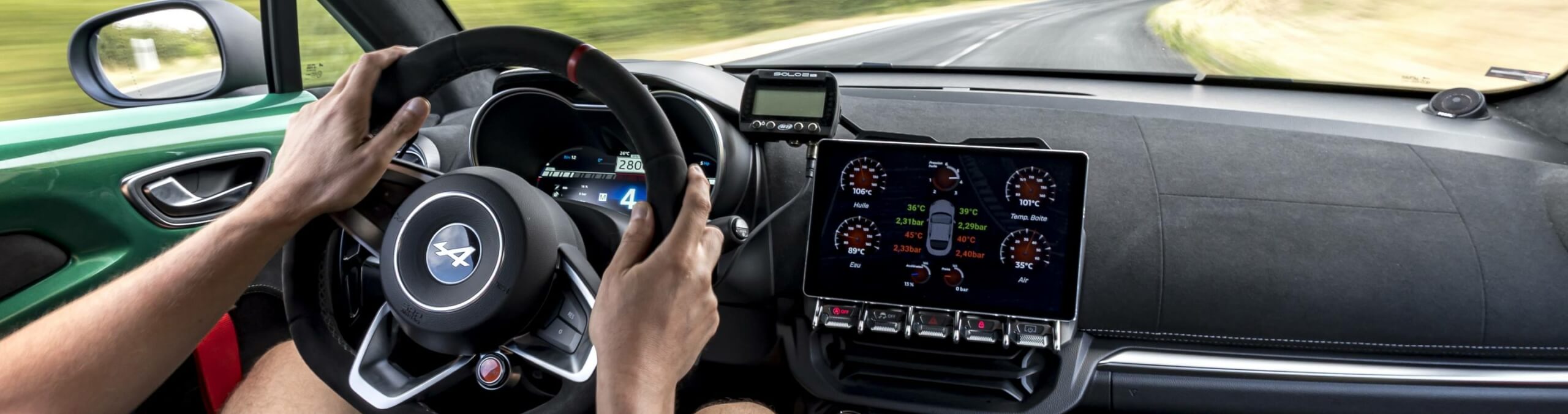 Conduite d'une Alpine A110 préparée MP Rezeau