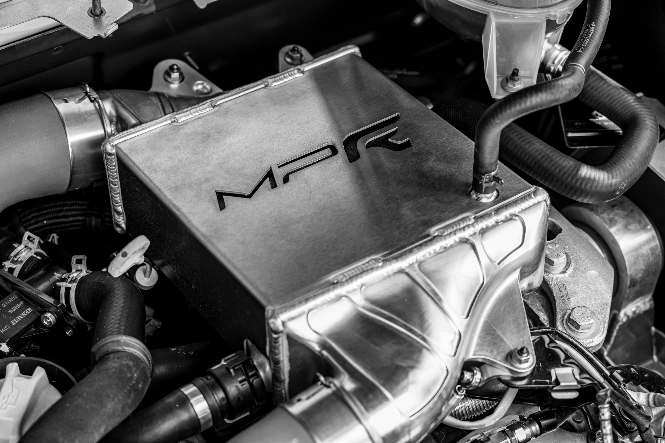 Échangeur air/eau MP-R Génération 2 monté dans le compartiment moteur d’une Alpine A110