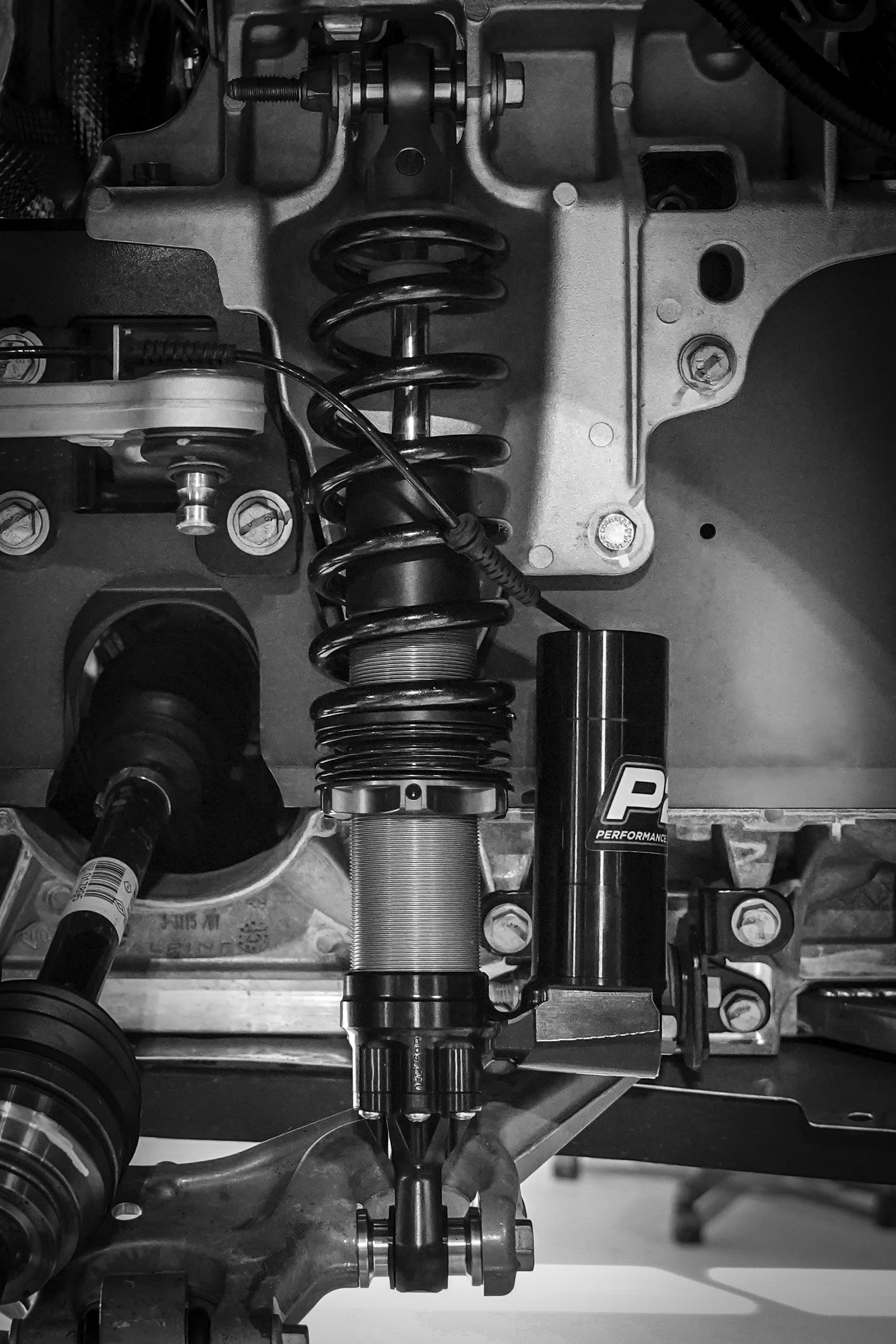 Amortisseur P2S 3 voies MP-R monté sur Alpine A110