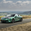 Alpine MPR 990, trois quarts avant face au paysage